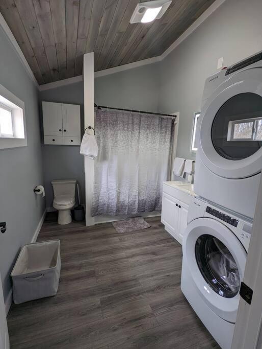 Summerlee Suite - Beautiful Remodeled Farmhouse Oak Hill Ngoại thất bức ảnh