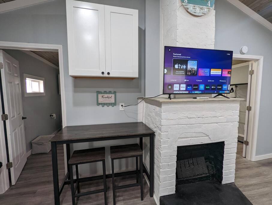 Summerlee Suite - Beautiful Remodeled Farmhouse Oak Hill Ngoại thất bức ảnh